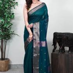 Handloom Saree Traditional Handmade Elegant Wear